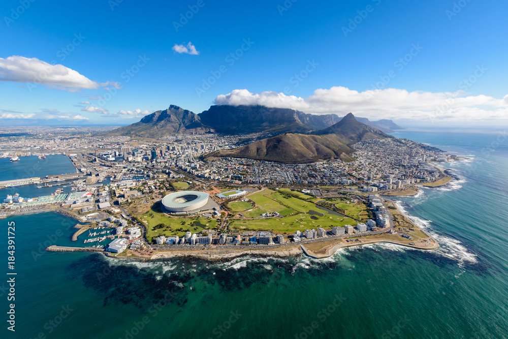 South Africa in 5 Days: Wildlife, Beaches & Adventure
