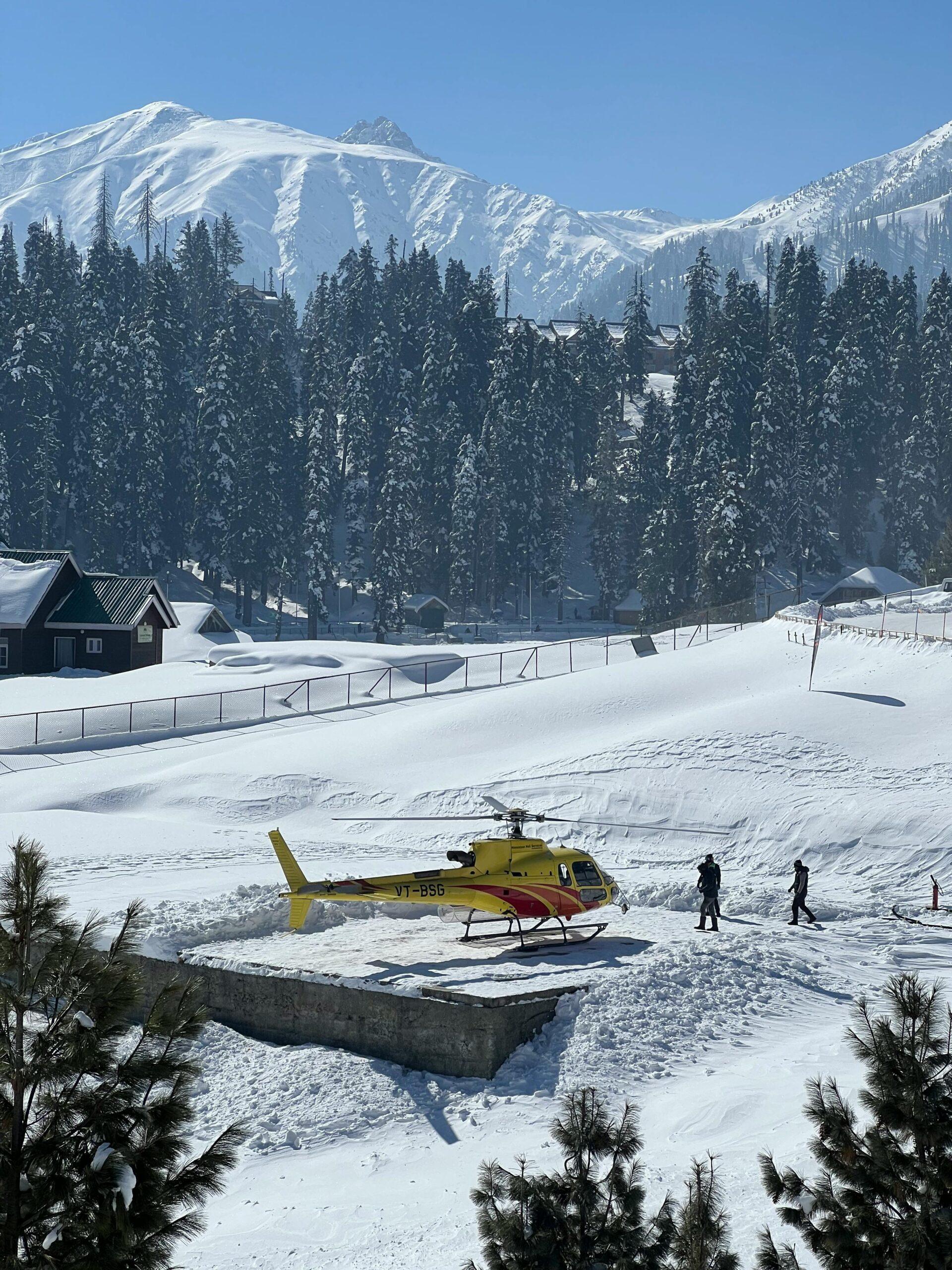 “Ultimate 5-Day Kashmir Trip: Lakes, Valleys & Adventure Getaway”
